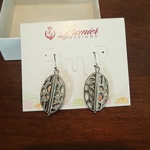 Premier Designs Earrings